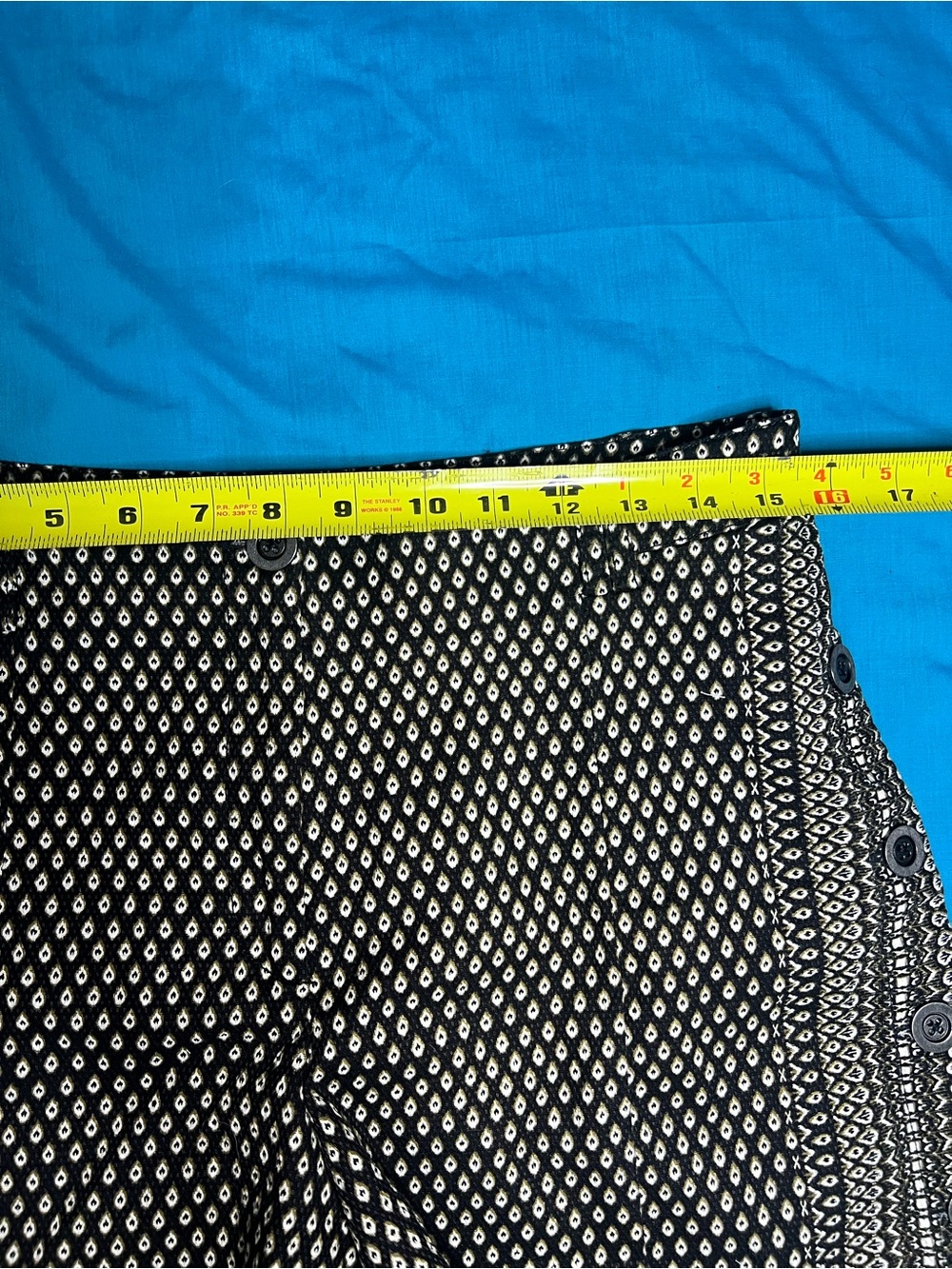 Cartonnier Dark Olive Geometric Side Button Shorts - Picture 6 of 9